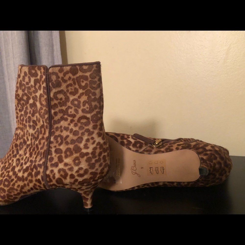 Women’s J Crew booties with heel animal print like new condition.